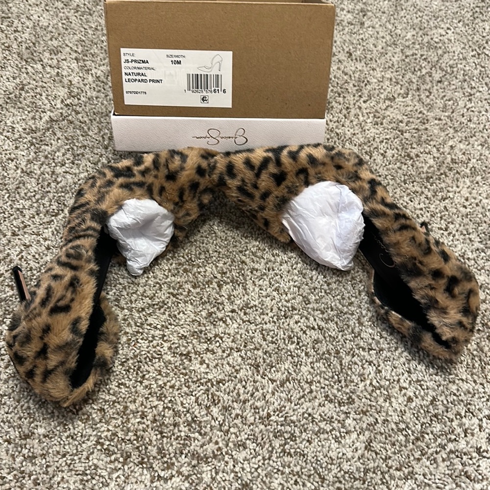 Jessica Simpson fuzzy Leopard print Heels
